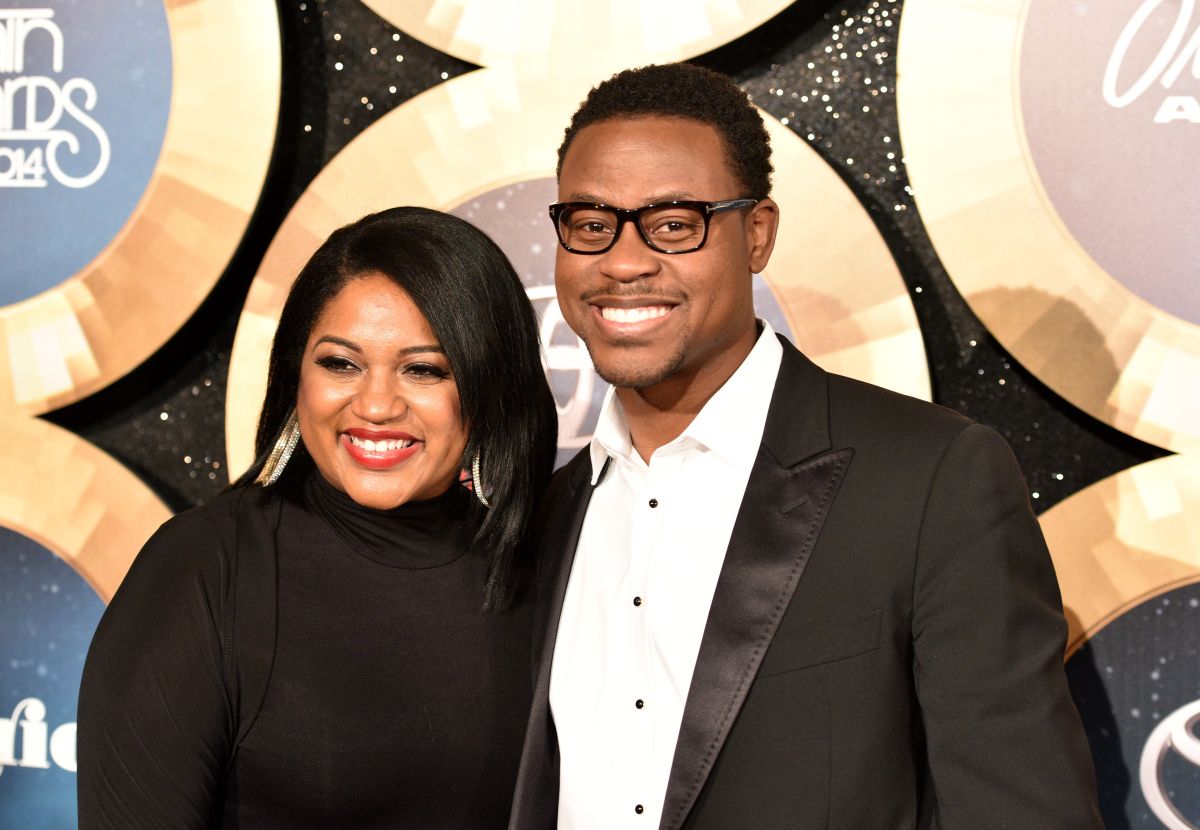 “We Did It Again” Todd Dulaney & Wife Expecting Baby No. 5 [VIDEO