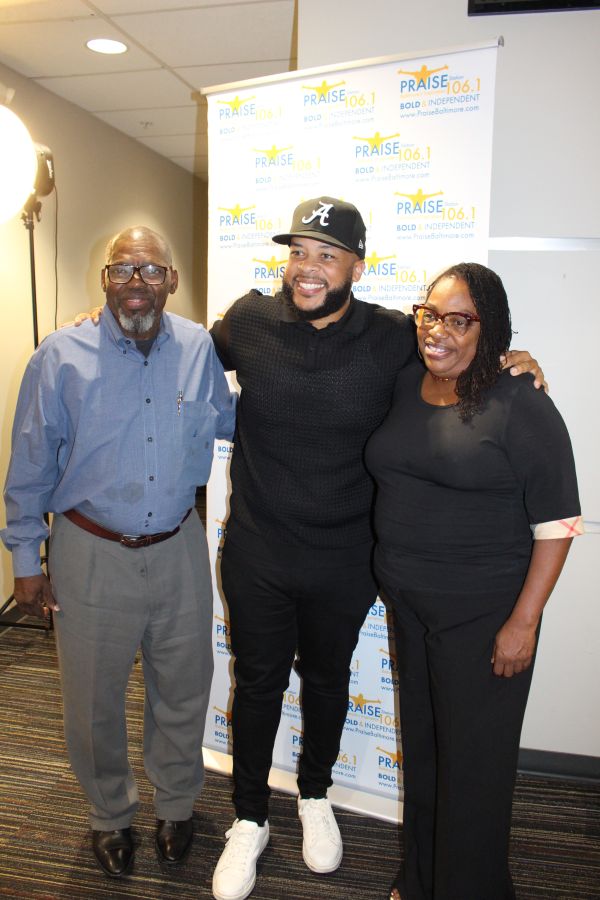 Praise 106.1's James Fortune Luncheon